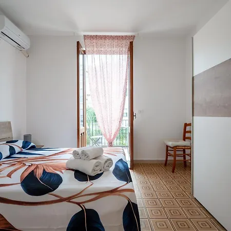Guesthost - Cozy Flat In The Heart Of Appartement